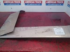 Used 2000 PETERBILT 379 Sun Visor (Stock #4070)) Part Image