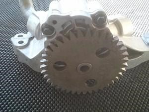Used VOLVO D16 Oil Pump (Stock #11103)) Part Image