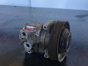 Used 2005 VOLVO VNL A/C Compressor (Stock #14896)) Part Image