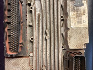 Used Detroit DD15 ECM Image