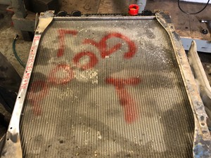 Used Freightliner Radiator (Stock #59615)) Part Image