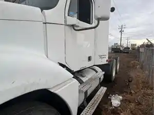 Used 2004 Freightliner Columbia 120 Door (Stock #ETP1656-7)) Part Image