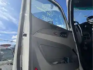 Used 2016 Peterbilt 579 Door (Stock #ETP1589-7)) Part Image