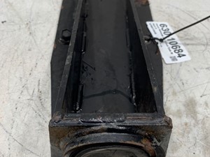 Used 1982 Kenworth W900B Cab Mount (Stock #630-10684)) Part Image