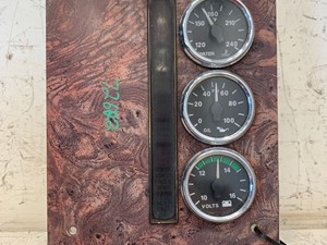 Used 2000 International 9200 Cab Gauge (Stock #716-10203)) Part Image