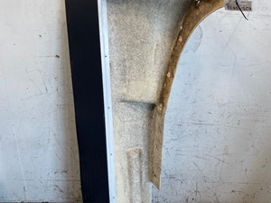 Used 2000 International 9200 Cab (Stock #625-10833)) Part Image