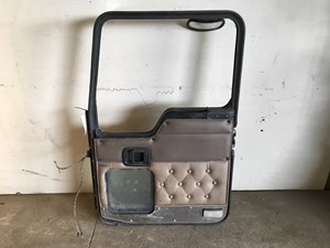 Used 2004 Kenworth T600 Door (Stock #606-12130)) Part Image