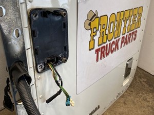 Used 2005 International 9400i Door (Stock #606-13385)) Part Image