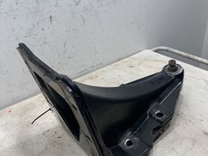 Used 2005 Kenworth T2000 Cab Mount (Stock #630-10676)) Part Image