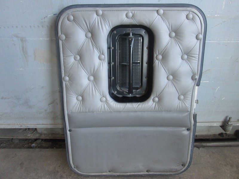 2005 Kenworth W900 (Stock #667-10032) | Sleeper Parts | TPI