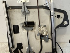 Used 2006 Kenworth T2000 Door Window Regulator (Stock #621-10289)) Part Image