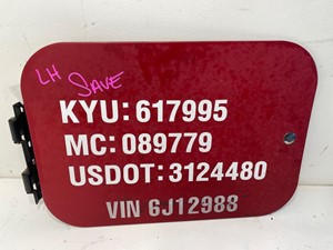 Used 2006 Kenworth T2000 Sleeper Part (Stock #667-10463)) Part Image