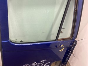 Used 2007 Freightliner Columbia Door (Stock #606-13384)) Part Image