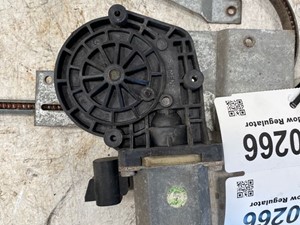 Used 2008 Peterbilt 389 Door Window Regulator (Stock #621-10266)) Part Image