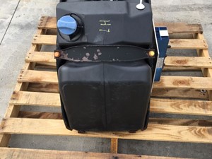 Used 2009 Freightliner Cascadia DEF Tank (Stock #657-10268)) Part Image
