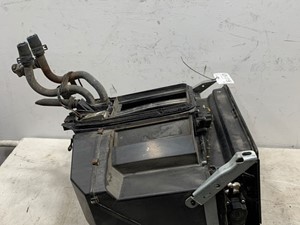 Used 2009 Volvo VNL Heater Core Box (Stock #629-10156)) Part Image