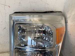 Used 2011 Ford F-550 Headlamp Assy (Stock #611-16728)) Part Image