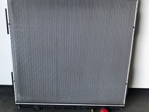 NTO 2013-2018 Freightliner Cascadia Radiator (Stock #800-27695)) Part Image
