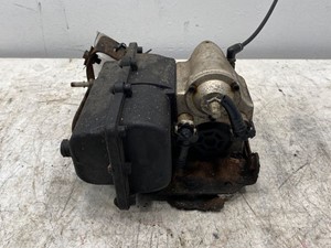 Used 2013 Freightliner Cascadia DEF Pump (Stock #561-10885)) Part Image