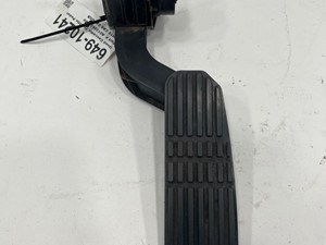 Used 2013 Freightliner Cascadia Throttle Pedal (Stock #649-10241)) Part Image
