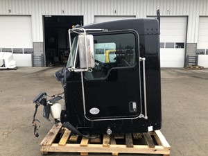 2013 Kenworth T800 Cabs (Stock #603-11044) Part Image