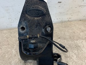 Used 2013 Peterbilt 386 Cab Mount (Stock #630-10453)) Part Image