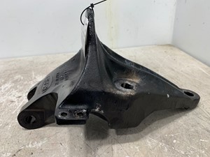 Used 2013 Peterbilt 587 Cab Mount (Stock #630-10418)) Part Image