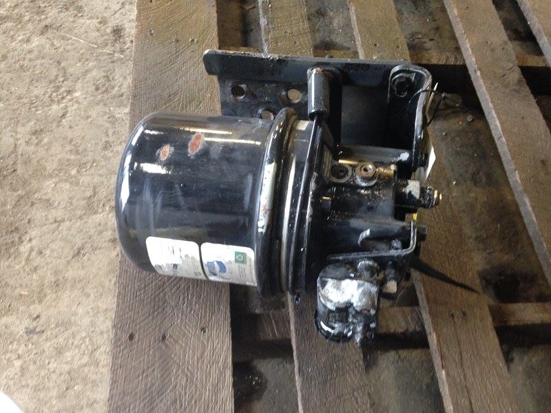 2014 FREIGHTLINER Cascadia (Stock 67710038) Air Dryers TPI