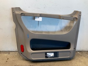 Used 2015 Freightliner Cascadia Door (Stock #681-10152)) Part Image