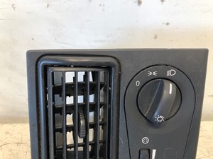 Used 2015 Volvo VNL Combination Switch (Stock #605-11101)) Part Image