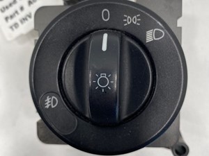 Used 2018 Freightliner Cascadia Combination Switch (Stock #605-11184)) Part Image