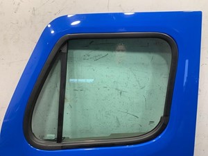 Used 2018 Freightliner Cascadia Door (Stock #606-13234)) Part Image