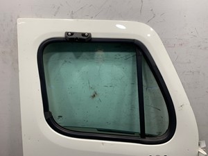Used 2018 Freightliner Cascadia Door (Stock #606-13236)) Part Image