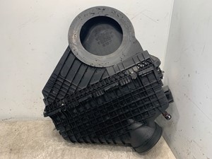2019 Freightliner Cascadia Air Cleaners (Stock #624-10922) Part Image