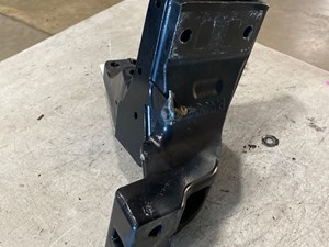 Used 2020 Peterbilt 579 Cab Mount (Stock #630-10710)) Part Image