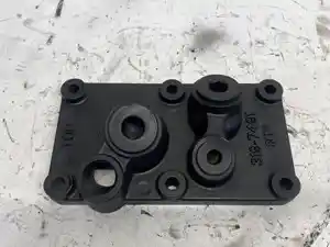 Used Caterpillar C13 Acert Valve Cover (Stock #507-18965)) Part Image
