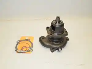 New Aftermarket Cummins L10 Water Pump (Stock #522-12382)) Part Image