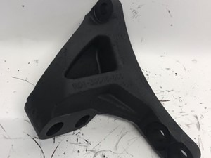Used Detroit Diesel DD13 Engine Mount (Stock #548-12465)) Part Image