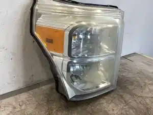 Used 2015 Ford F550 Headlamp Assy (Stock #611-20613)) Part Image