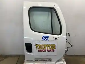 Used 2011 Freightliner Business Class M2 106 Door (Stock #606-14050)) Part Image