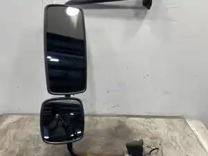 Used 2017 Freightliner Business Class M2 Mirror (Stock #613-15257)) Part Image