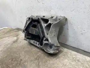Used 2018 Freightliner Cascadia 126 Engine Mount (Stock #548-13482)) Part Image