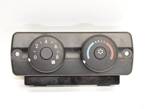NTO Freightliner Cascadia Interior Misc Part (Stock #718-10493)) Part Image