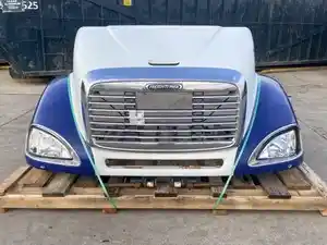 Used 2004 Freightliner Columbia Hood (Stock #612-14863)) Part Image