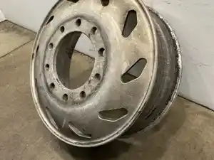 Used 1997 Freightliner FLD120 Wheel (Stock #618-13920)) Part Image