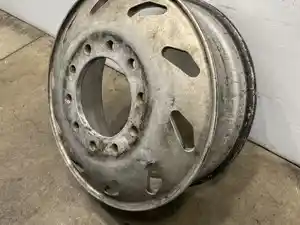 Used 1997 Freightliner FLD120 Wheel (Stock #618-13919)) Part Image