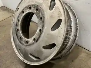 Used 1997 Freightliner FLD120 Wheel (Stock #618-13916)) Part Image