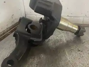 Used GMC FL 3 Spindle/Knuckle (Stock #401-19903)) Part Image