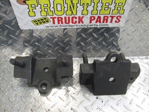 Used International Engine Mount (Stock #548-10204)) Part Image