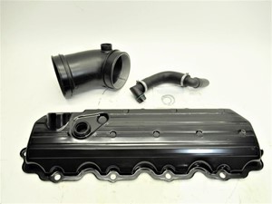 New International Valve Cover (Stock #556-11078)) Part Image